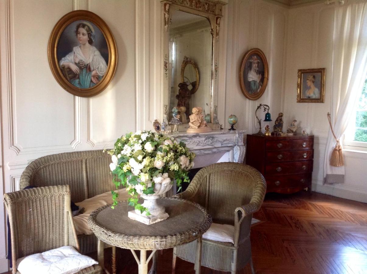 Chateau Du Mont Perreux Saint-Martin-du-Vivier Dış mekan fotoğraf